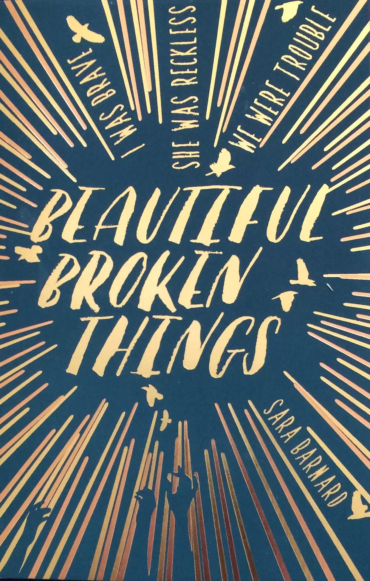 Broken thing. Молодежь и книга. Broken things. Beautiful broken. Book beautiful things.